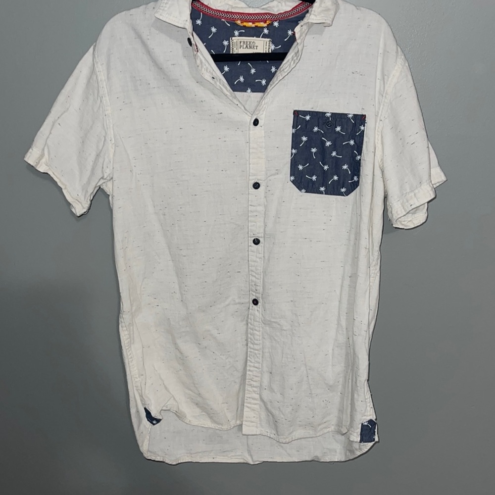Free Planet Palm Tee Design Shirt